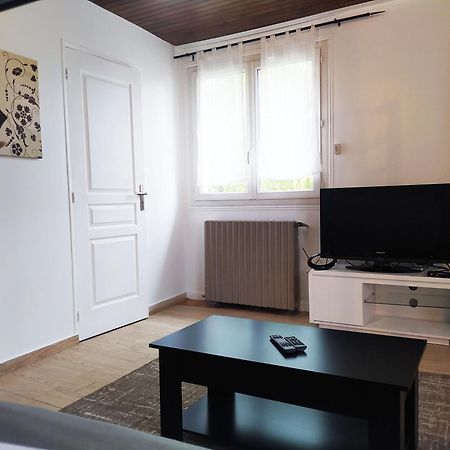Charmant Studio Au Calme Proche Rer Stade De France Paris Stains Luaran gambar